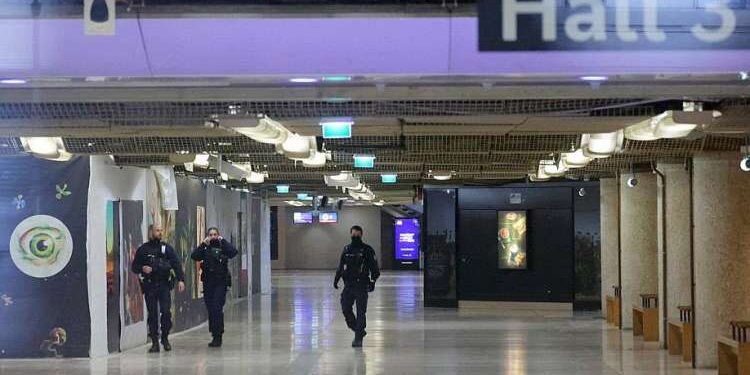 France : Attaque au couteau à la gare de Lyon, trois blessés