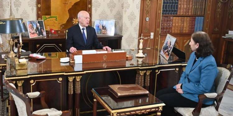 Tunisie : Kais Saied appelle à « assainir » Tunisair