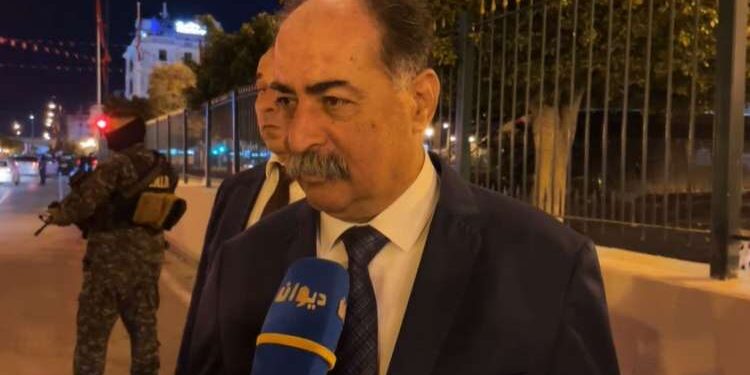 Tunisie : Les micros-trottoirs interdits par le ministre de l’Intérieur pour nuisance !