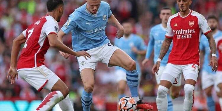 Foot TV : Manchester City - Arsenal et OM-PSG, chocs du jour !