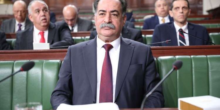 Tunisie : Adoption des projets de loi sur la CIN et le passeport biométriques