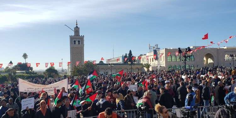 Tunisie : Noureddine Taboubi dénonce "les graves violations des droits syndicaux"