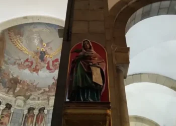 Sainte Olive de Palerme dans le ciel de la cathédrale de Tunis