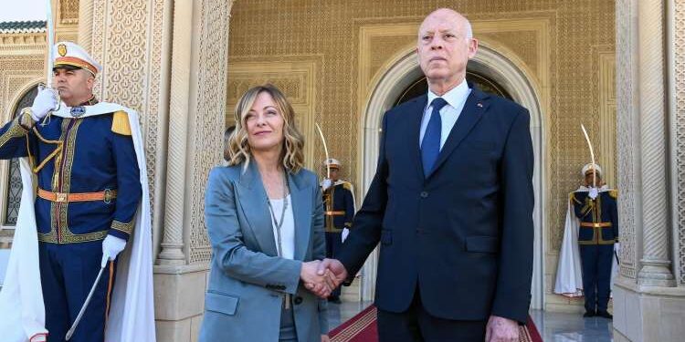 Kais Saied : "La Tunisie refuse d’être un point de passage pour les migrants irréguliers"