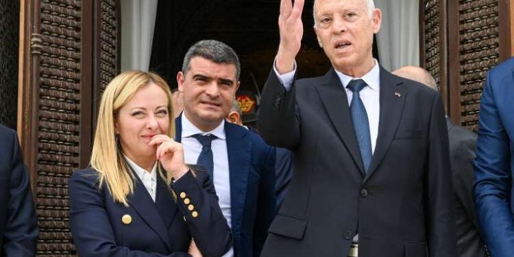 Meloni en Tunisie, Saied prend les devants sur la question migratoire