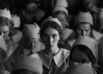 Cannes 2024 – « La Jeune femme à l’aiguille » de Magnus Von Horn : Un plaidoyer sombre et perturbant pour les droits des femmes