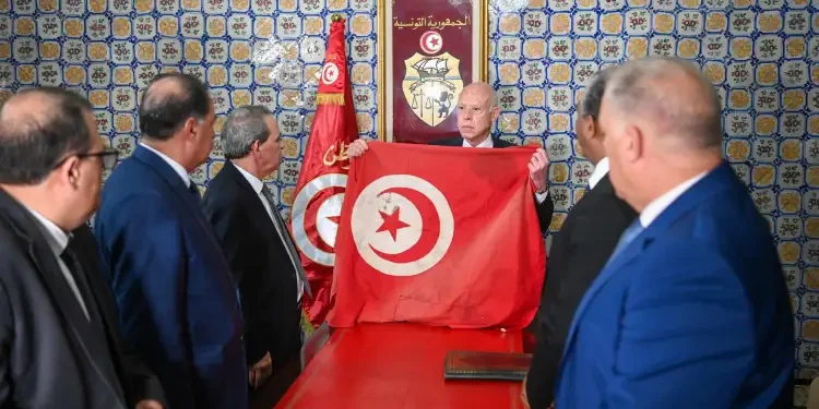 Incident de Radès : Kais Saied promet de punir ceux qui ont couvert le drapeau national (vidéo)