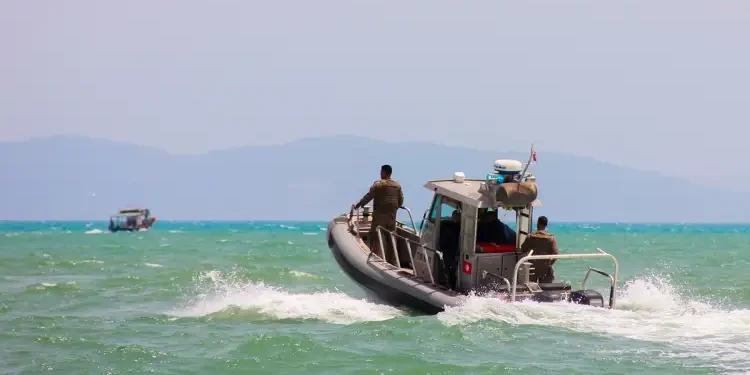 Tunisie : Un bateau de pêche tunisien heurté par un navire étranger
