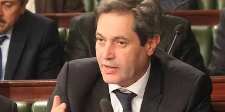L’ancien ministre Riadh Mouakher renvoyé devant la Chambre pénale