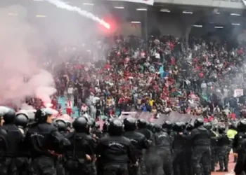 Derby de la capitale  : 60 policiers blessés, 300 supporters arrêtés