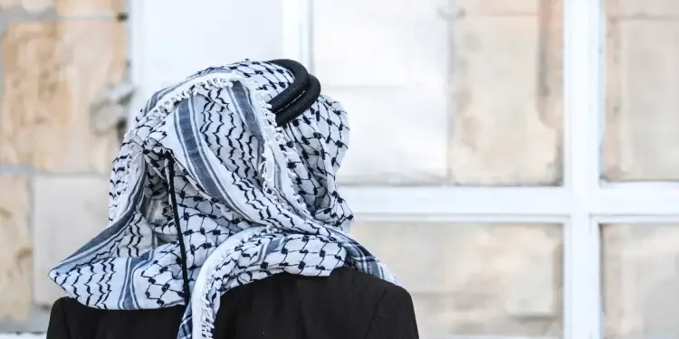 Baccalauréat 2024 : Le ministère de l'Éducation interdit le Keffieh palestinien