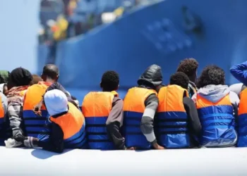 Crise migratoire : Tunis et Tripoli reprennent le contrôle, les ONG dans le viseur