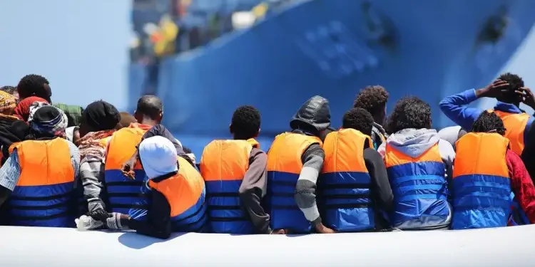 Crise migratoire : Tunis et Tripoli reprennent le contrôle, les ONG dans le viseur