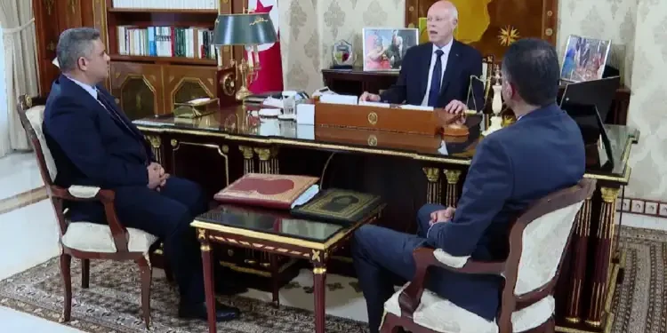 Tunisie : Saied évoque un lien entre restrictions de voyage et coupures d'eau