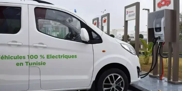 Voitures électriques en Tunisie : Installation de 160 bornes de recharge d’ici 2025