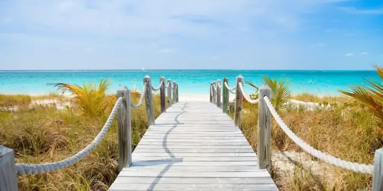 Tunisie : Baisse de l’afflux des touristes tunisiens et algériens à cause de l’eau ?