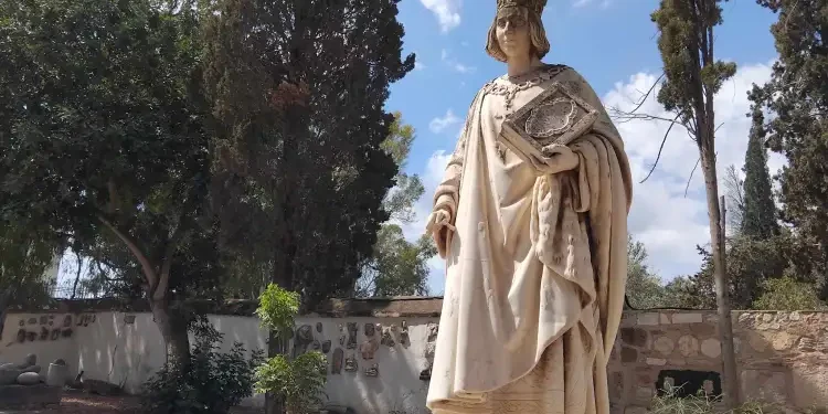 La mémoire de Saint-Louis en Tunisie : Chapelles, basilique et  processions