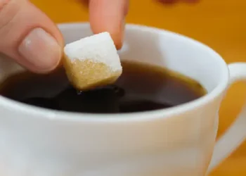 Tunisie : Sucre, café et voitures populaires