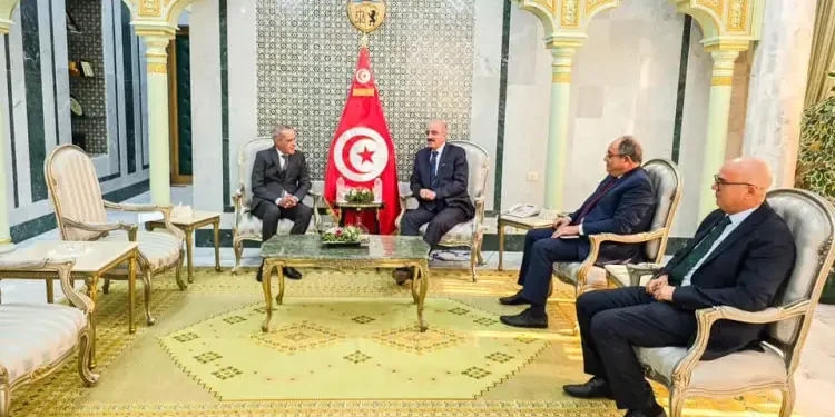Tunisie : Que s'est-il dit entre le ministre des Affaires étrangères et l'ambassadeur algérien ?