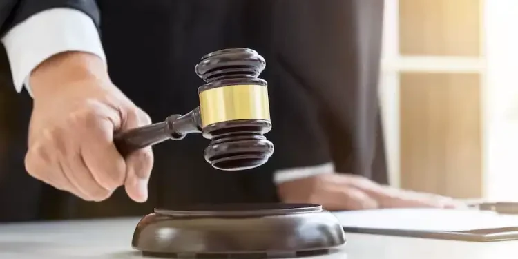 Tunisie : Renvoi de Mehdi Ben Gharbia et Ahmed Laamari devant la justice