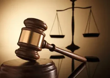 Affaires de terrorisme : 21 accusés dont Ghannouchi et Chahed renvoyés devant la chambre criminelle