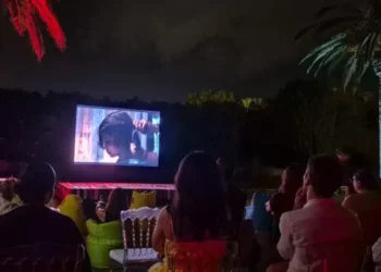 Tunisie : "Take My Breath" illumine la nuit à l'ambassade de Suisse