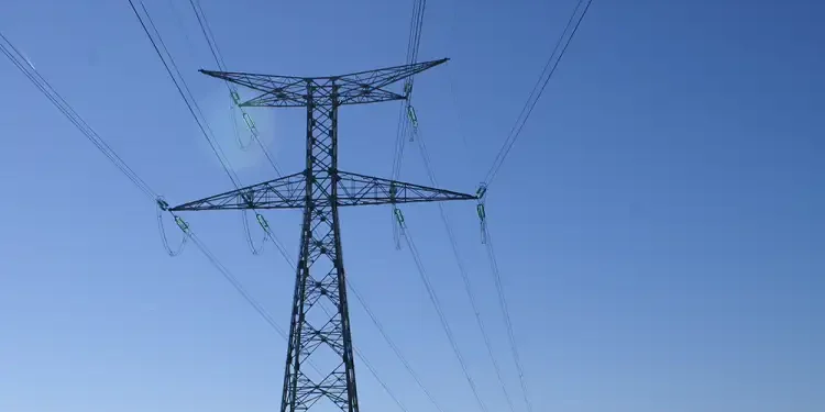 L'Algérie fournit 1000 mégawatts d'électricité à la Tunisie suite à une panne