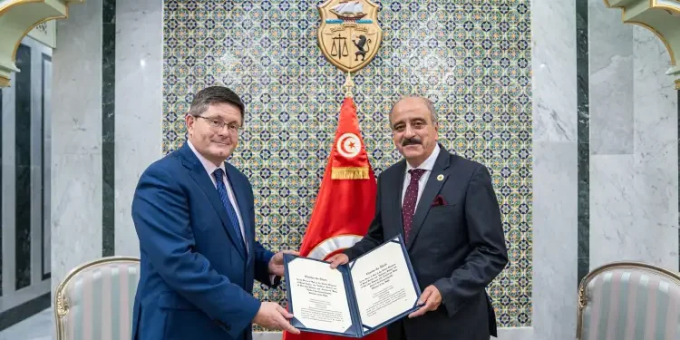 Tunisie : Roderick Drummond, ambassadeur du Royaume-Uni, présente ses lettres de créances