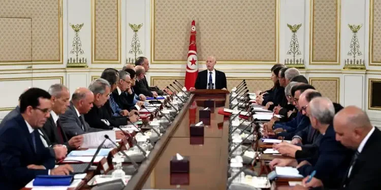Tunisie : Kais Saied dénonce les "cartels" et appelle à lutter contre les pénuries