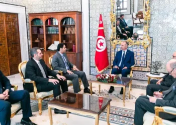 Tunisie - Investissements : Kamel Maddouri reçoit le vice-président du conseil d'administration du groupe Ooredoo