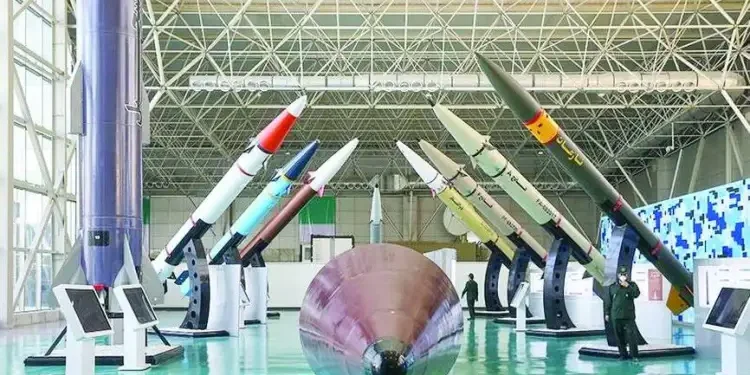 L'arsenal militaire de l'Iran et d'Israël : Une comparaison stratégique