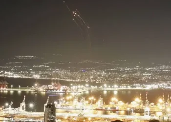 L'Iran tire au moins 200 missiles sur Israël : quelques blessés selon Tel Aviv