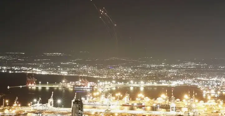 L'Iran tire au moins 200 missiles sur Israël : quelques blessés selon Tel Aviv