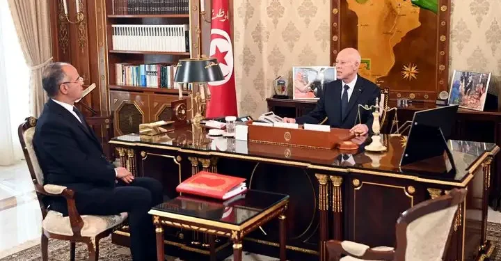 Kais Saied reçoit Kamel Maddouri : L’efficacité des services publics en question