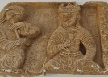 Tunisie : L'émir et le musicien, une fascinante sculpture fatimide