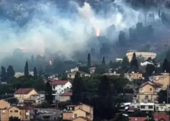 Salve de roquettes sur Israël, la résidence de Netanyahou visée