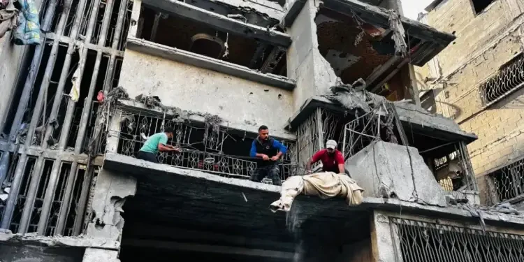 Bombardement israélien meurtrier à Beit Lahiya : au moins 93 victimes, dont 25 enfants