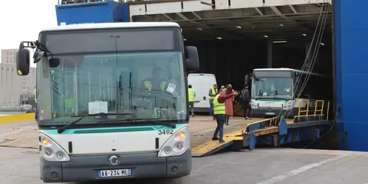 Tunisie : 75 bus français usagés attendus demain au port de la Goulette
