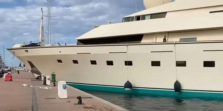De Trump à Bizerte : L'incroyable odyssée du superyacht Kingdom 5KR