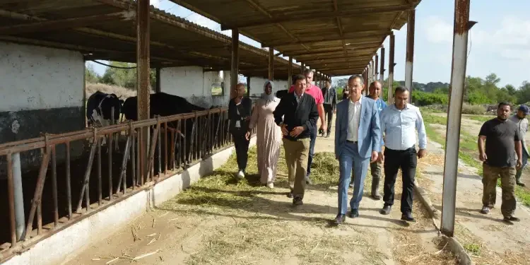 Tunisie : Le ministre de l'Agriculture en visite inopinée à l'exploitation agricole d’Enfidha