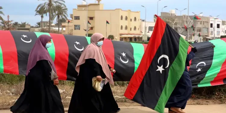 L’obligation envisagée du hijab en Libye fait écho en Tunisie