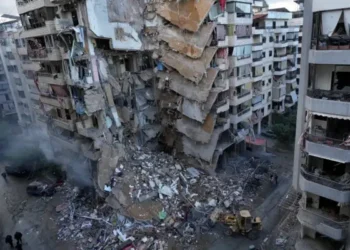 Israël poursuit ses frappes meurtrières malgré l'espoir d'une trêve