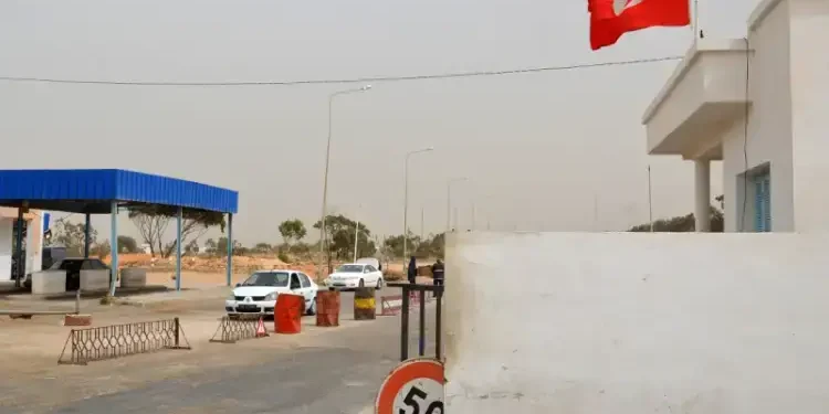 Ras Jedir : Plus de 800 Tunisiens interdits d'entrée en Libye