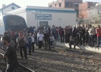 Tunisie : Un train vers Tunis bloqué à Sousse par des voyageurs en colère