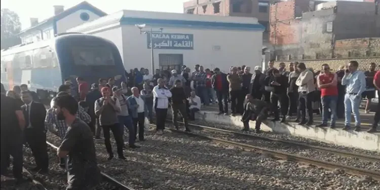 Tunisie : Un train vers Tunis bloqué à Sousse par des voyageurs en colère
