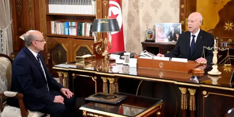 Kaïs Saïed s'engage à renforcer les capacités de l'armée nationale