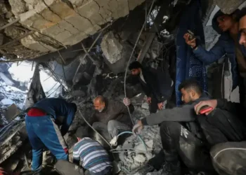 Israël renforce ses attaques sur Gaza en pleine tension autour du cessez-le-feu