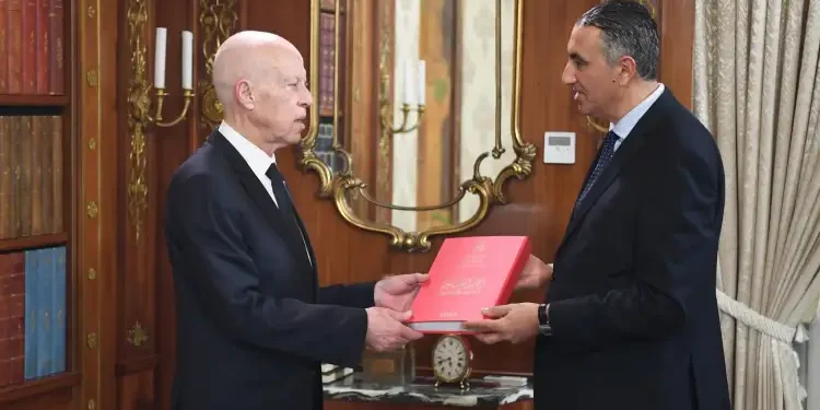 Tunisie : Le Chef de l’Etat reçoit le 29e rapport annuel du Comité du contrôle administratif