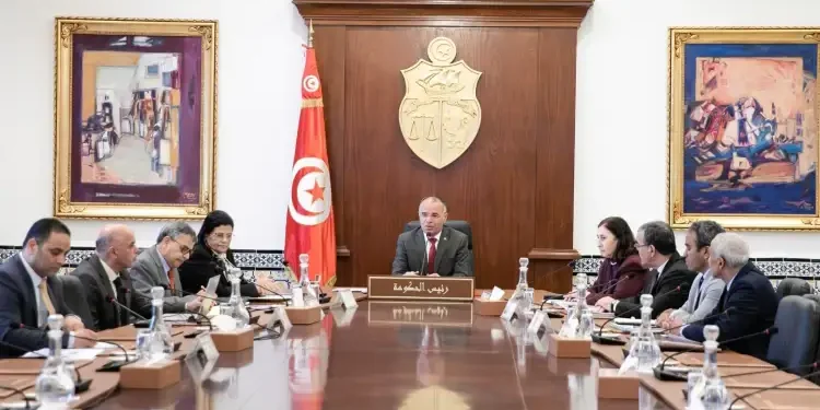 Tunisie : Renforcement du transport public discuté en conseil ministériel restreint
