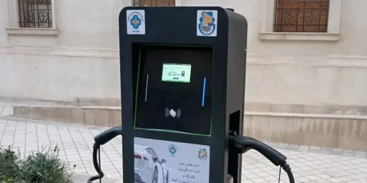 Tunisie - Sfax : Installation de deux bornes de recharge gratuites pour voitures électriques